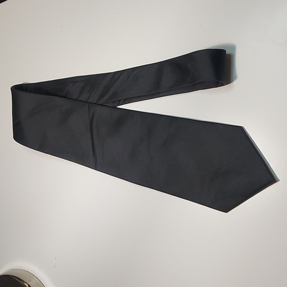 100% Silk Paul Moretti tie - Picture 5 of 5